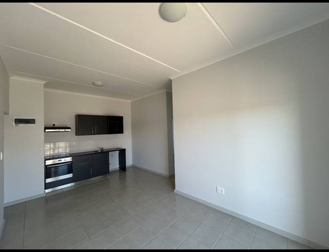 1 BEDROOM APARTMENT FOR SALE IN RIVERGATE